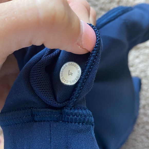 NWT Lululemon Align Tank Navy 4 AUSTRALIA Rare - Picture 6 of 6